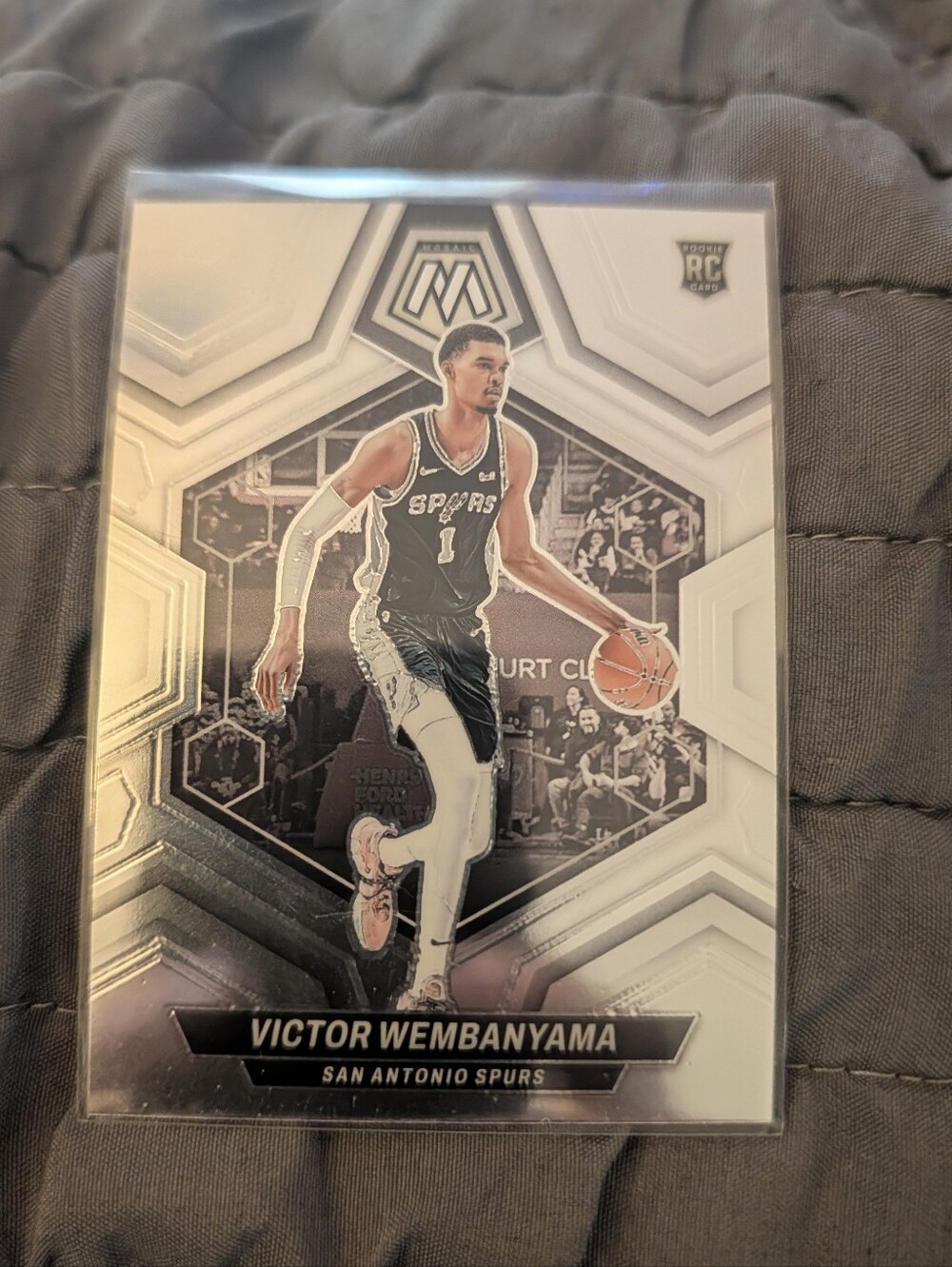 Victor Wembanyama 2023-24 Mosaic Basketball #238 Base RC San Antonio Spurs